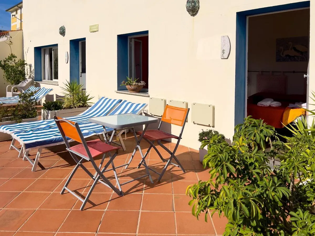 La Terrazza Guesthouse Ольбия Италия