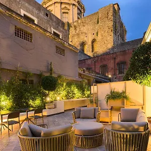 bastio-private-suites.catania-hotels.net/