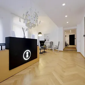 https://domus-abruzzi.it-romehotels.com