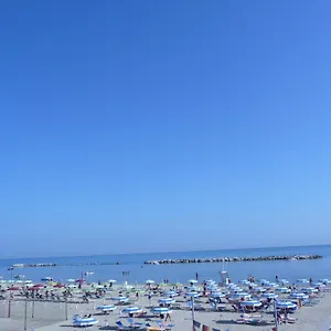https://hotel-suprem.riccione-hotels.org